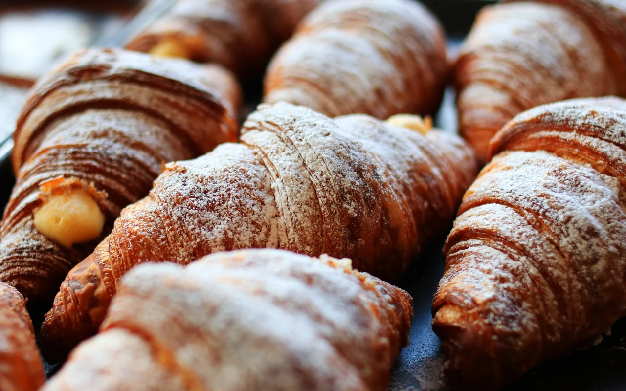 ほどよい甘さの自家製こだわりクロワッサン